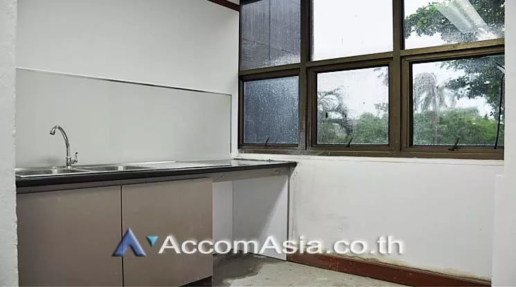 6  Office Space For Rent in Dusit ,Bangkok  at Thalang Building AA15889